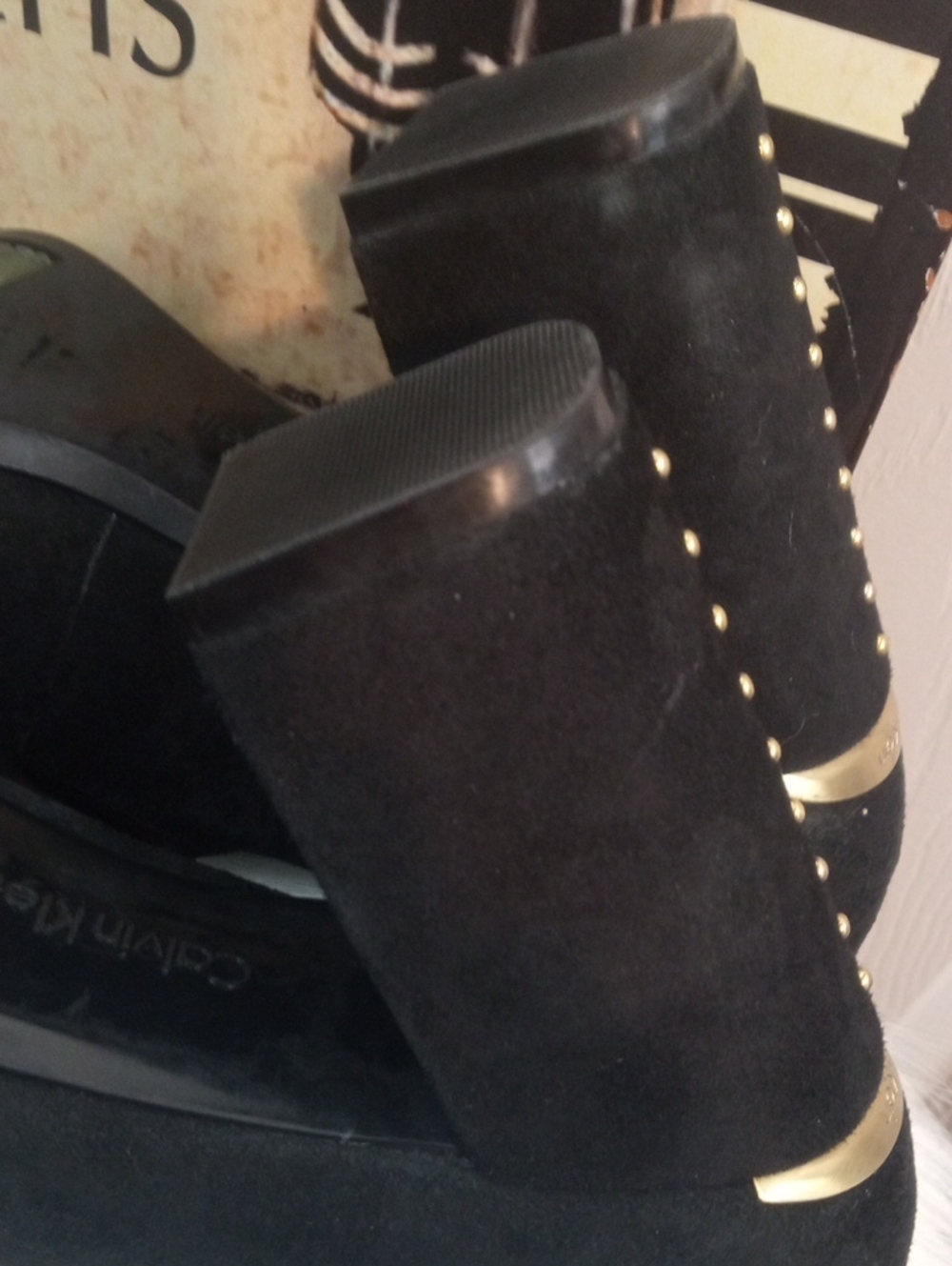 CALVIN KLEIN CASSIAN BLOCK HEELS - Picture 10 of 11
